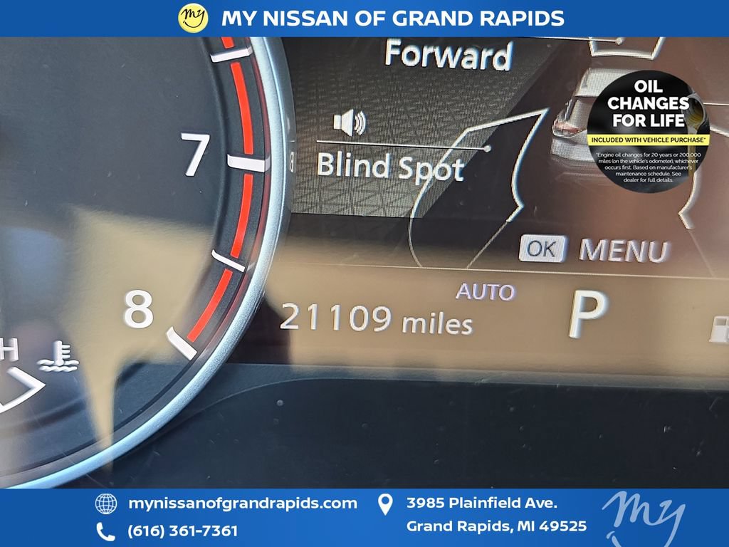 Used 2023 Nissan Rogue S AWD/4WD image 20
