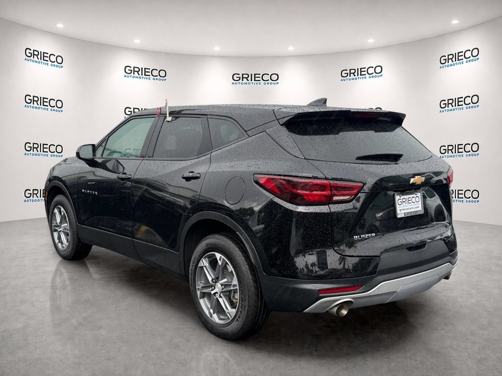 Certified 2025 Chevrolet Blazer LT FWD image 5