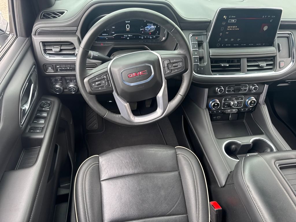Used 2024 GMC Yukon SLT image 15