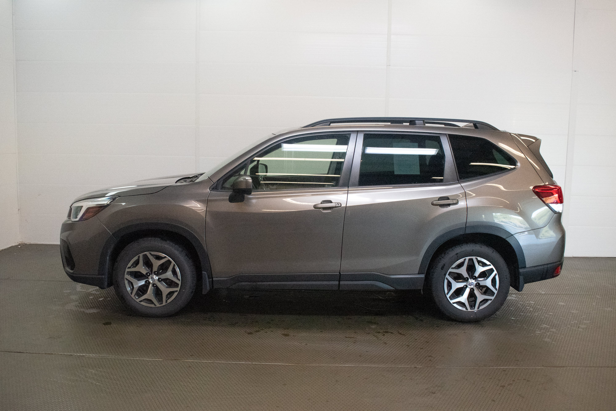Used 2020 Subaru Forester Premium AWD/4WD image 7