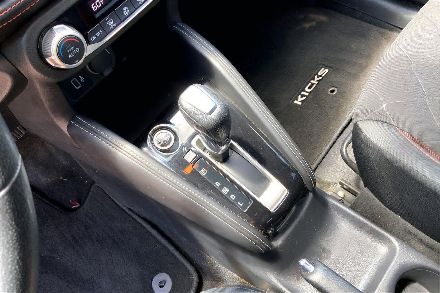 Used 2019 Nissan Kicks SR FWD image 17