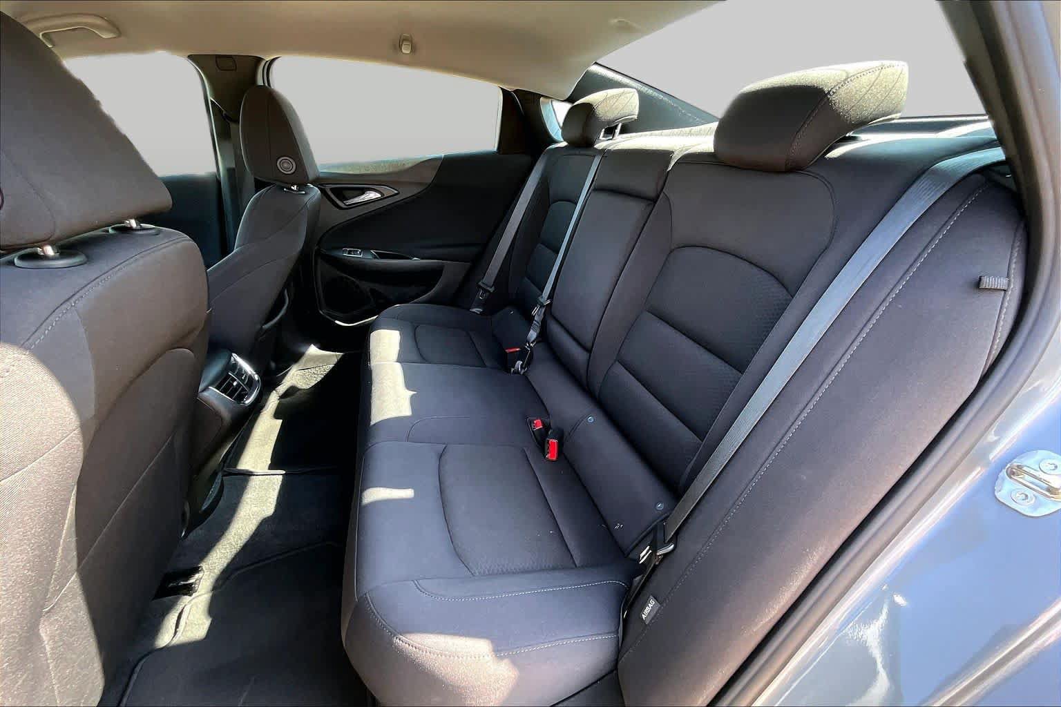 Used 2023 Chevrolet Malibu LT FWD image 19