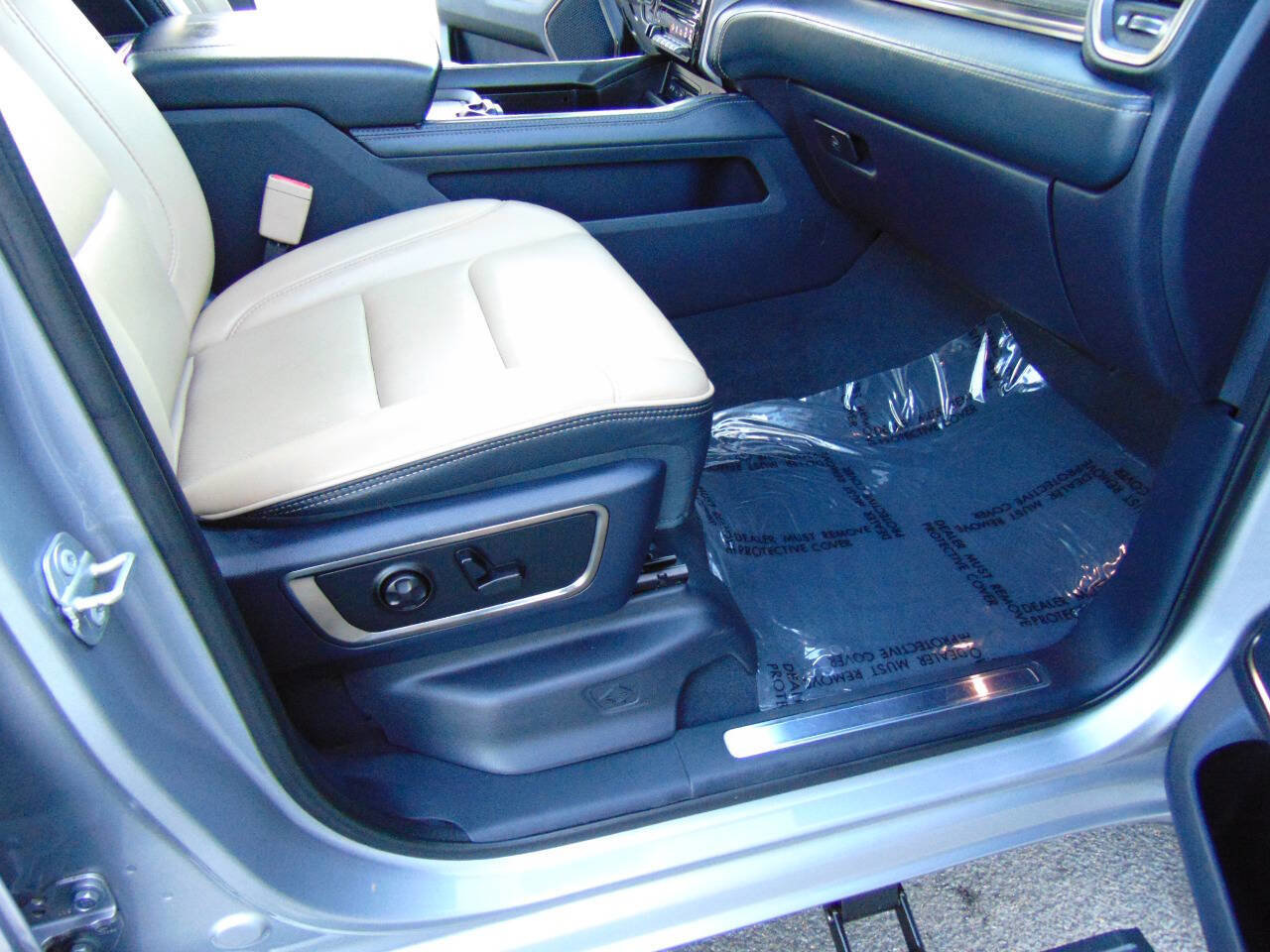 Used 2019 RAM 1500 Limited w/ Advanced Safety Group image 12