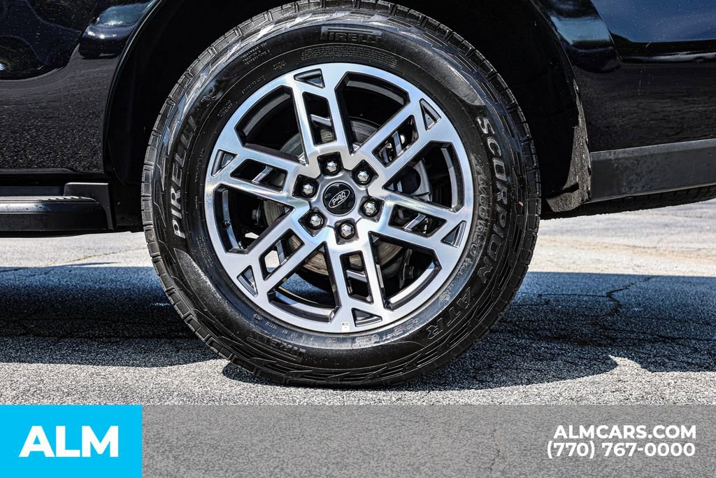 Used 2025 Ford Expedition Active AWD/4WD image 17