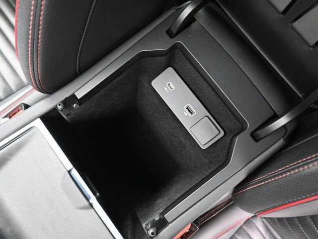 Used 2023 Land Rover Discovery Sport S R-Dynamic image 19