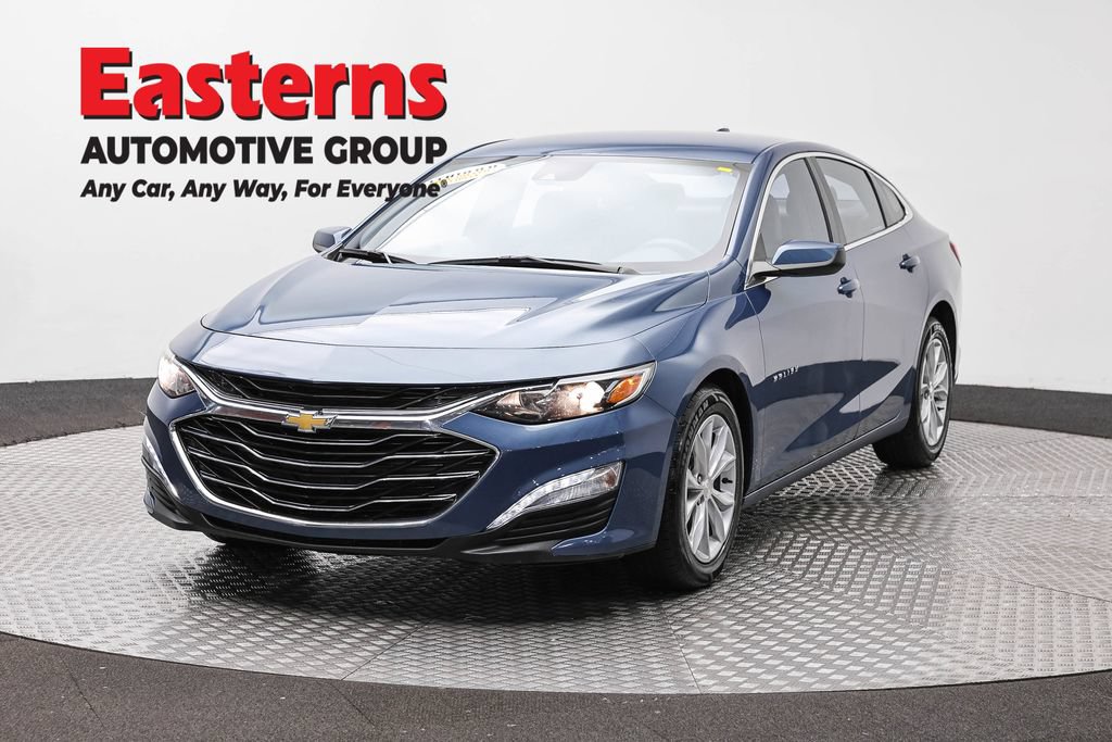 Used 2025 Chevrolet Malibu LT FWD image 1