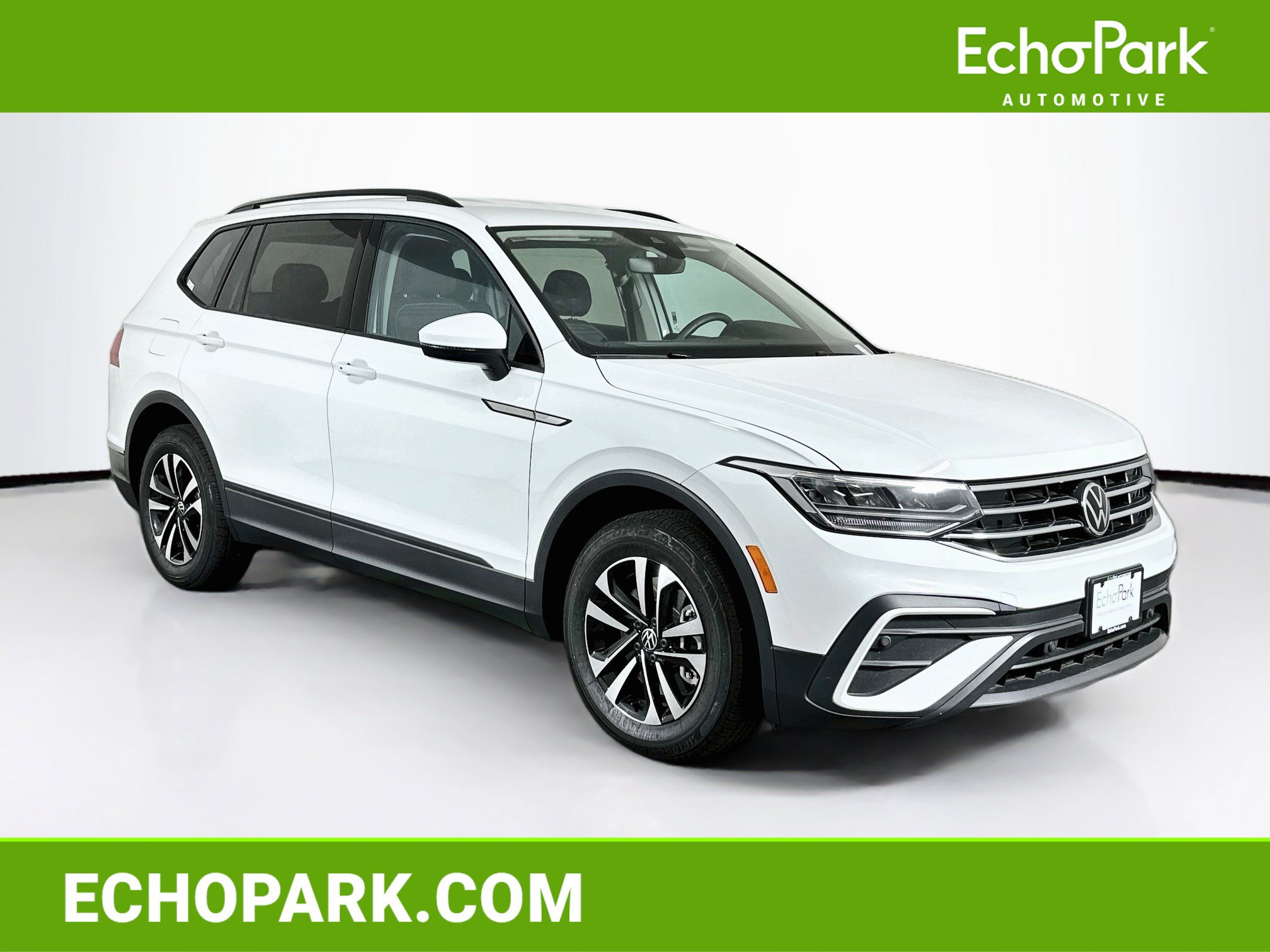 Used 2023 Volkswagen Tiguan S w/ Driver Assistance Package FWD image 1