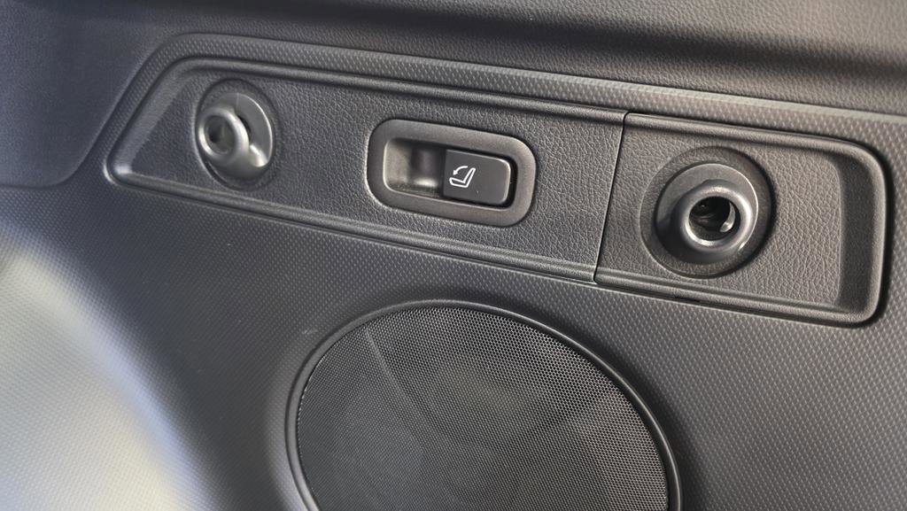 Used 2022 Subaru Forester Touring w/ Popular Package #2 image 30