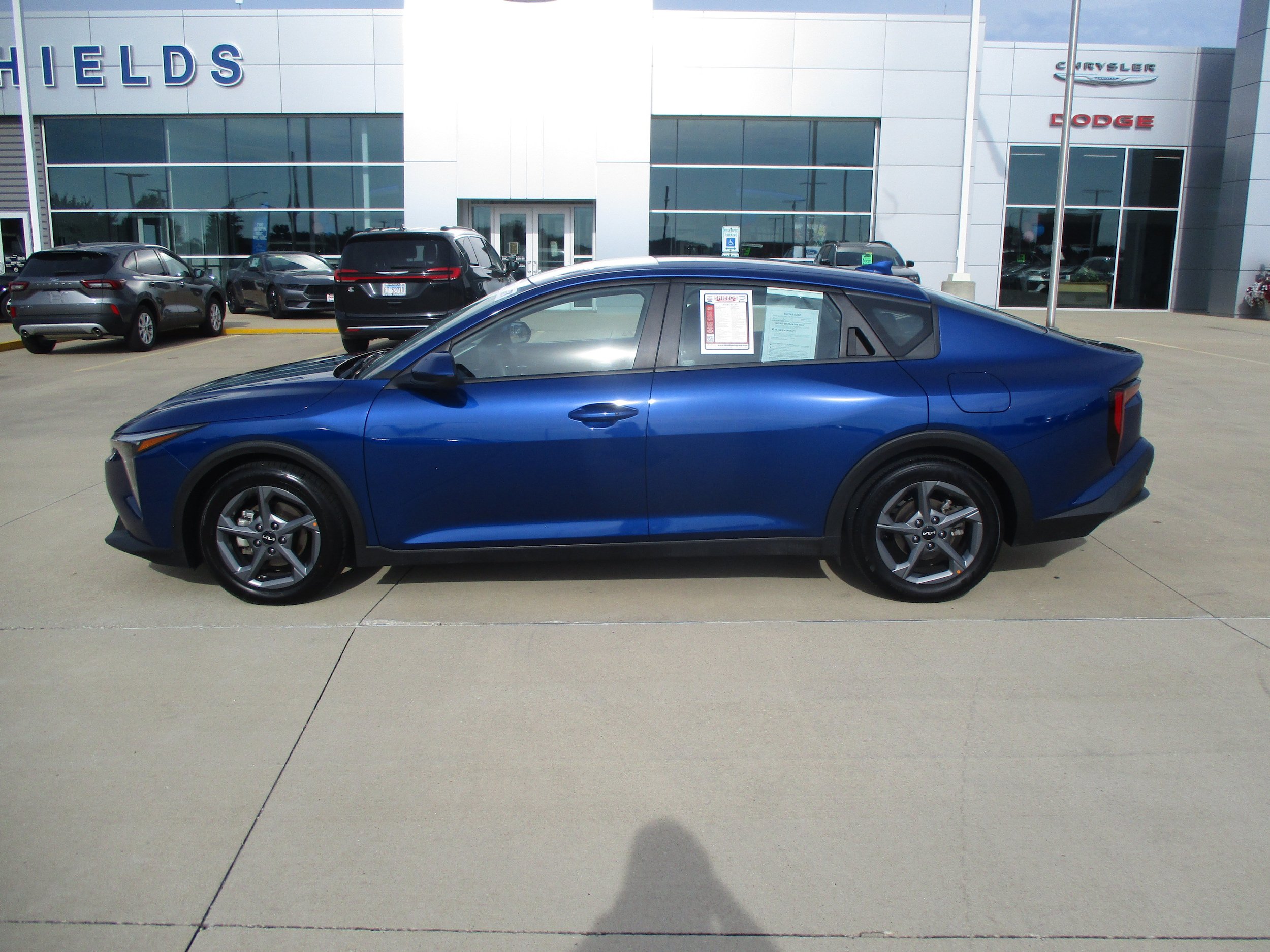 Used 2025 Kia K4 FWD image 3