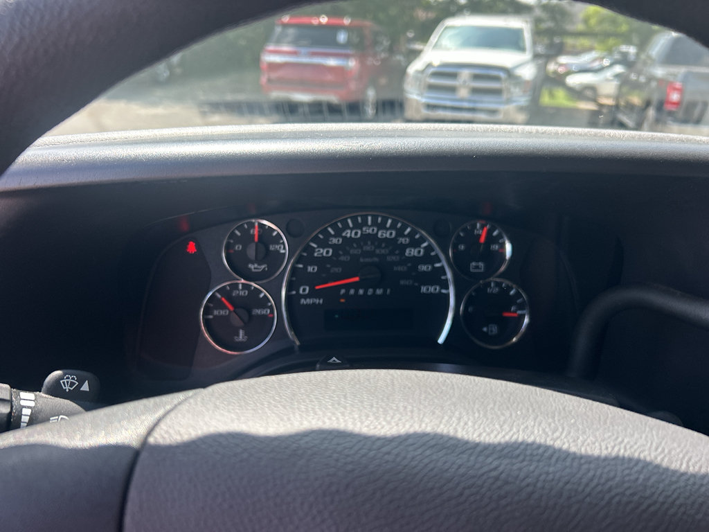 Used 2025 GMC Savana 2500 w/ Driver Convenience Package RWD image 22