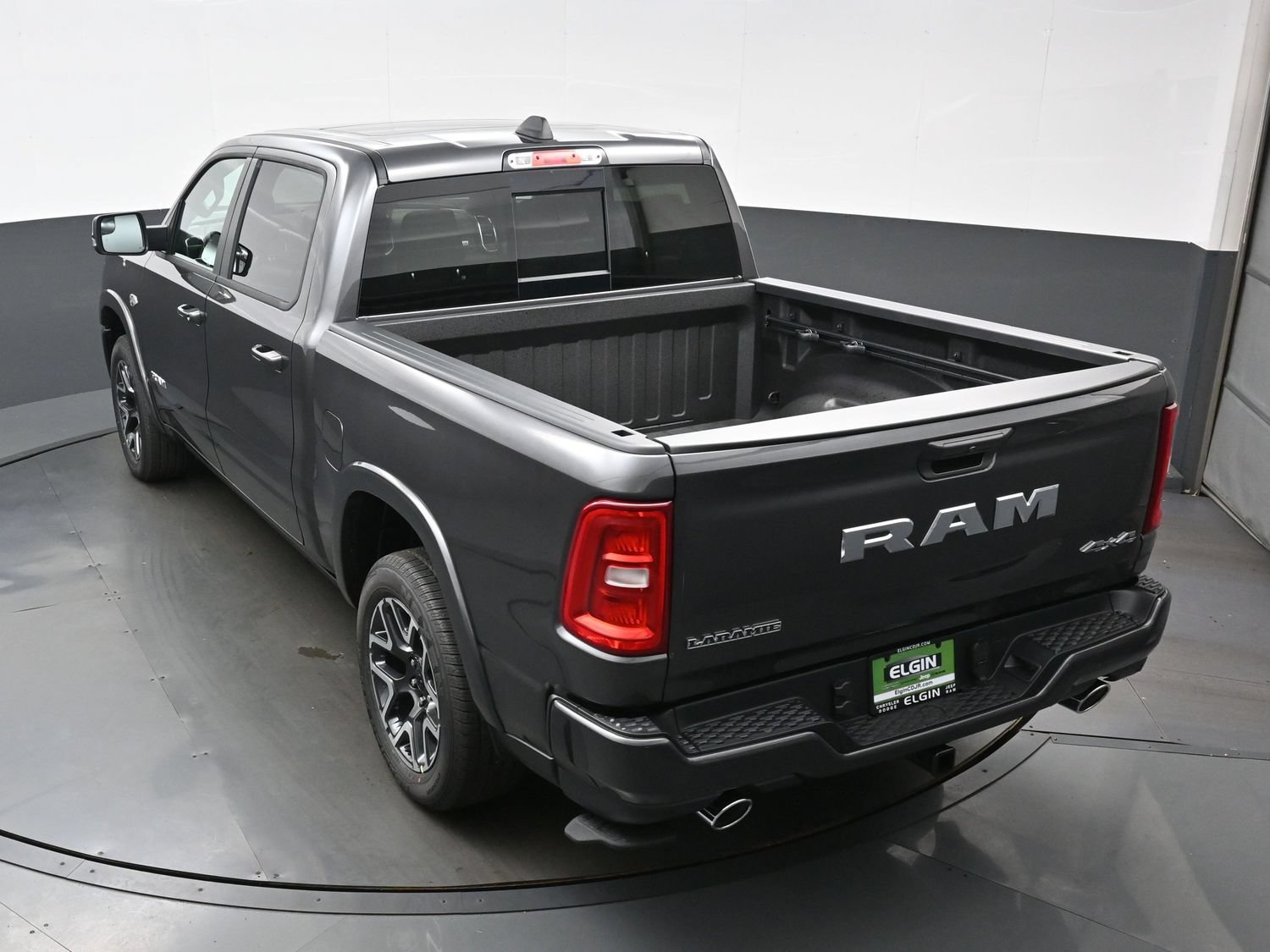 New 2027 RAM 1500 Laramie w/ Laramie Preferred Package AWD/4WD image 23