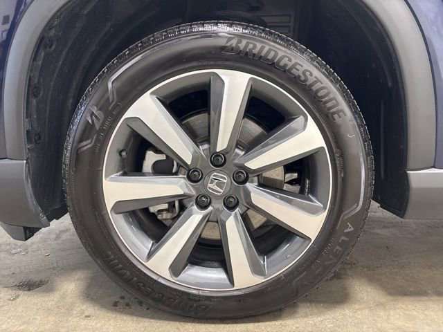 Certified 2023 Honda Pilot Touring image 11