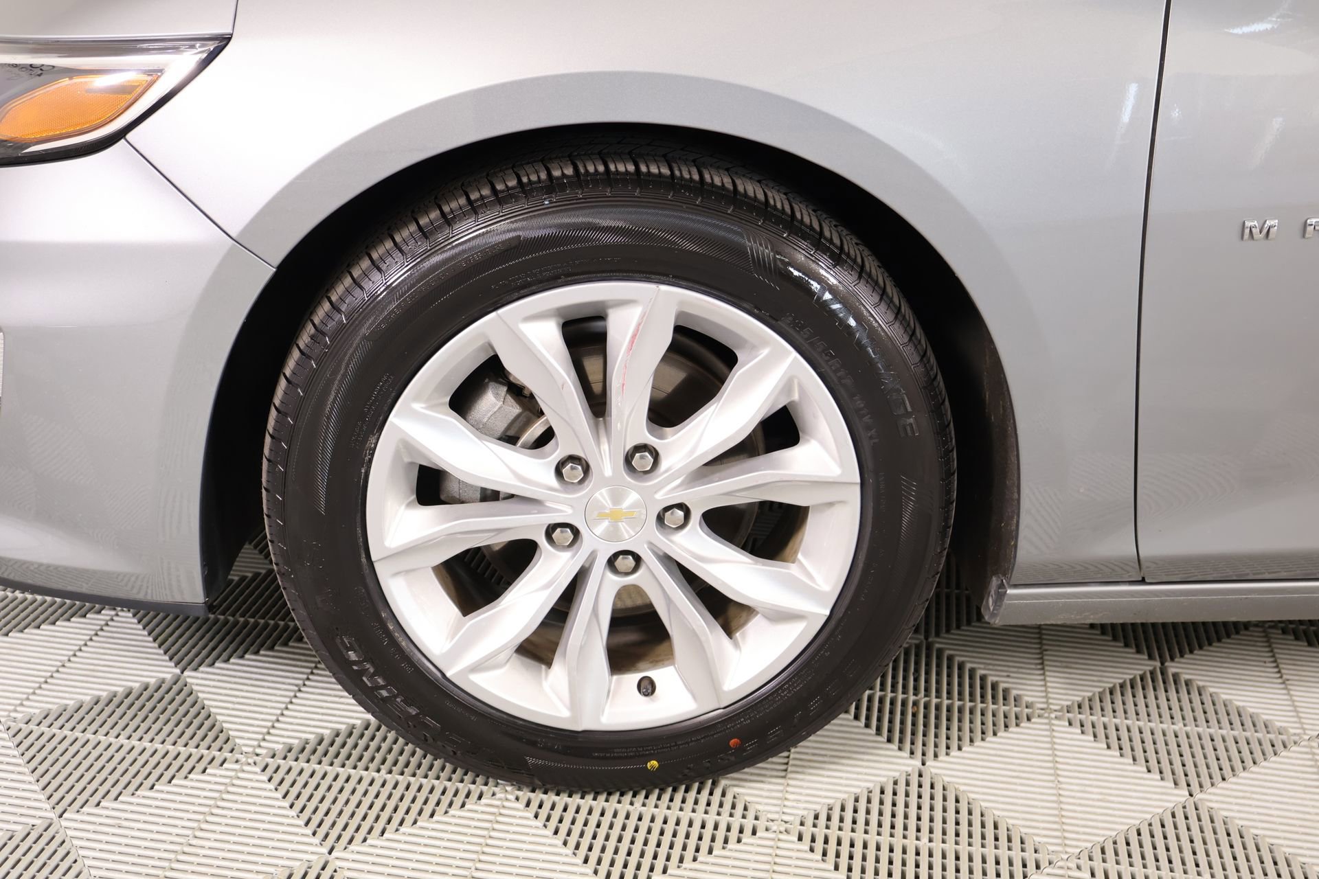Used 2024 Chevrolet Malibu LT FWD image 18