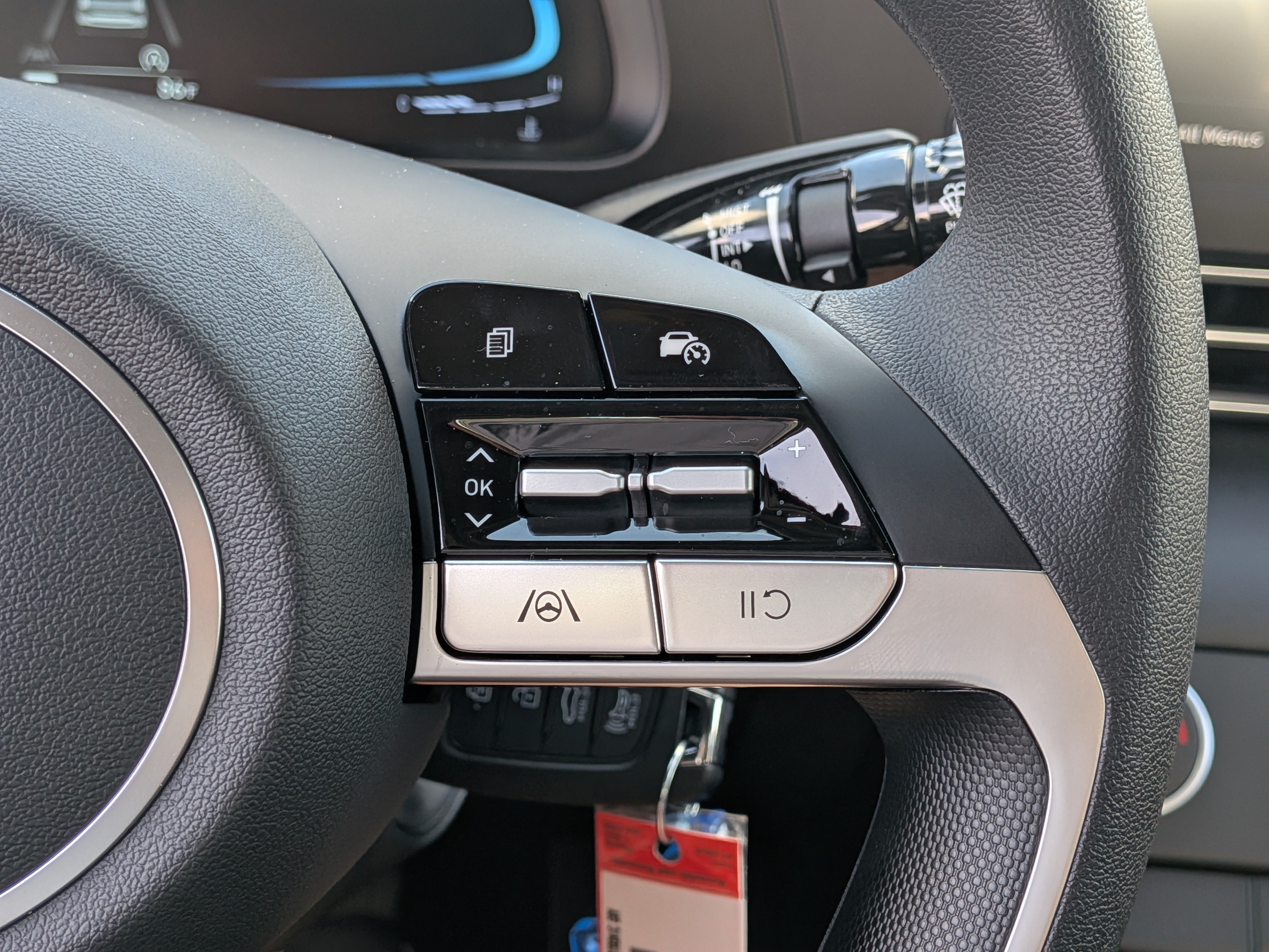 New 2026 Hyundai Elantra SE FWD image 28