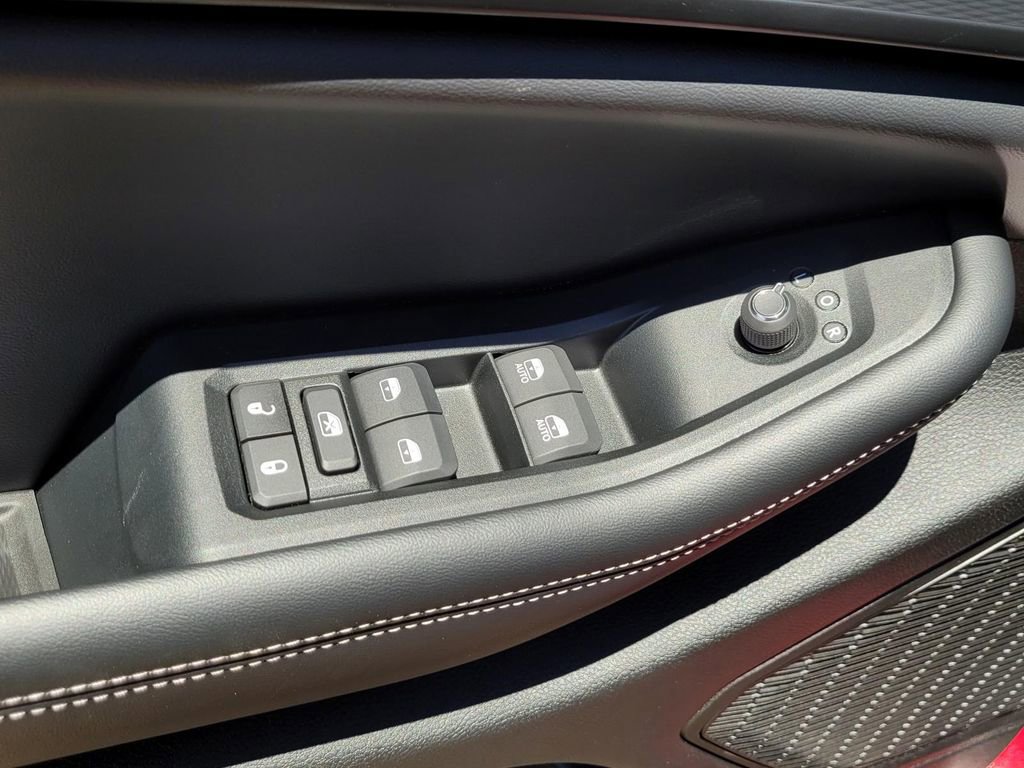 New 2024 Jeep Grand Cherokee Laredo X w/ Trailer Tow Package image 15