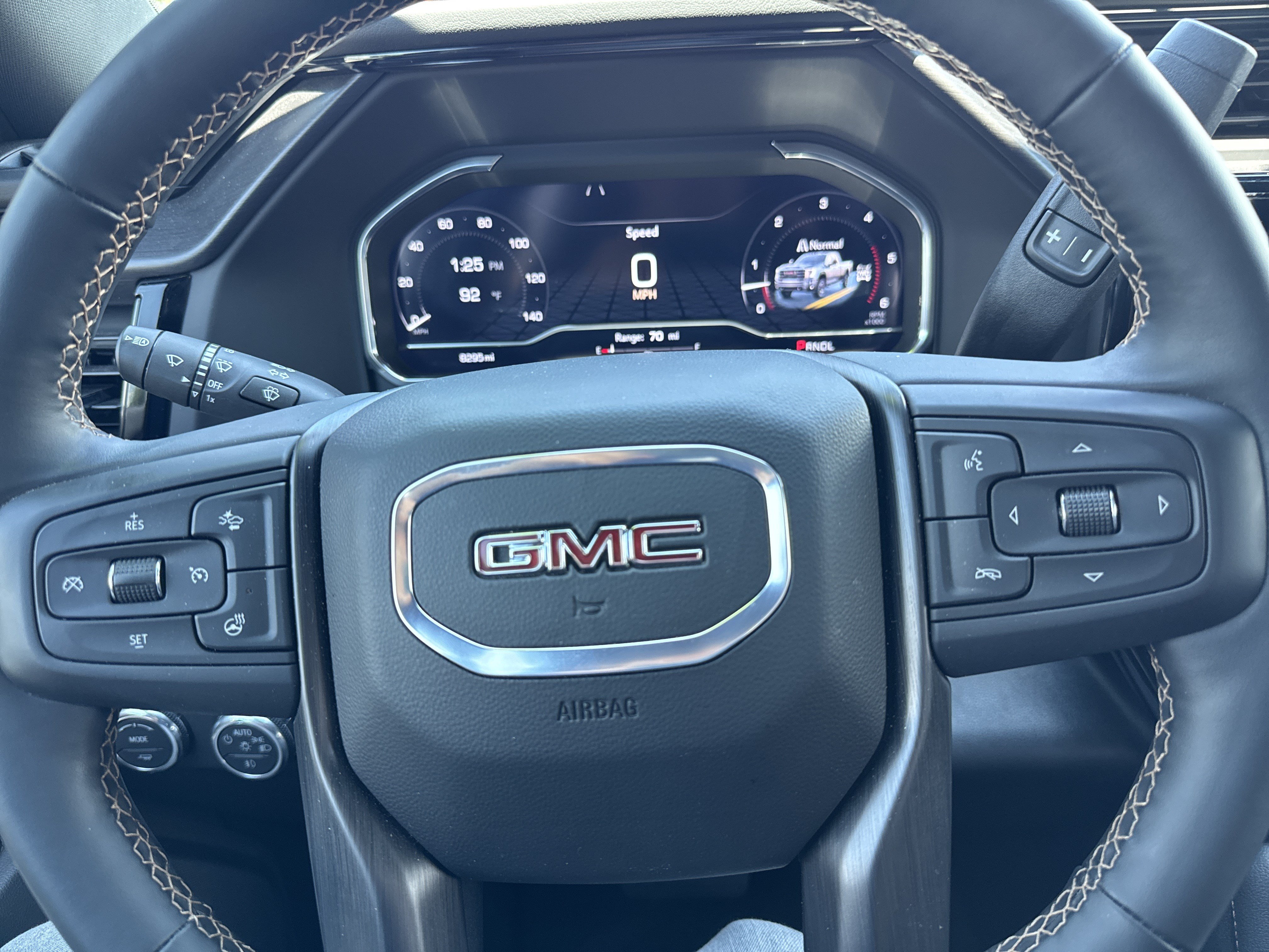 Used 2025 GMC Sierra 3500 AT4 w/ AT4 Premium Plus Package AWD/4WD image 14