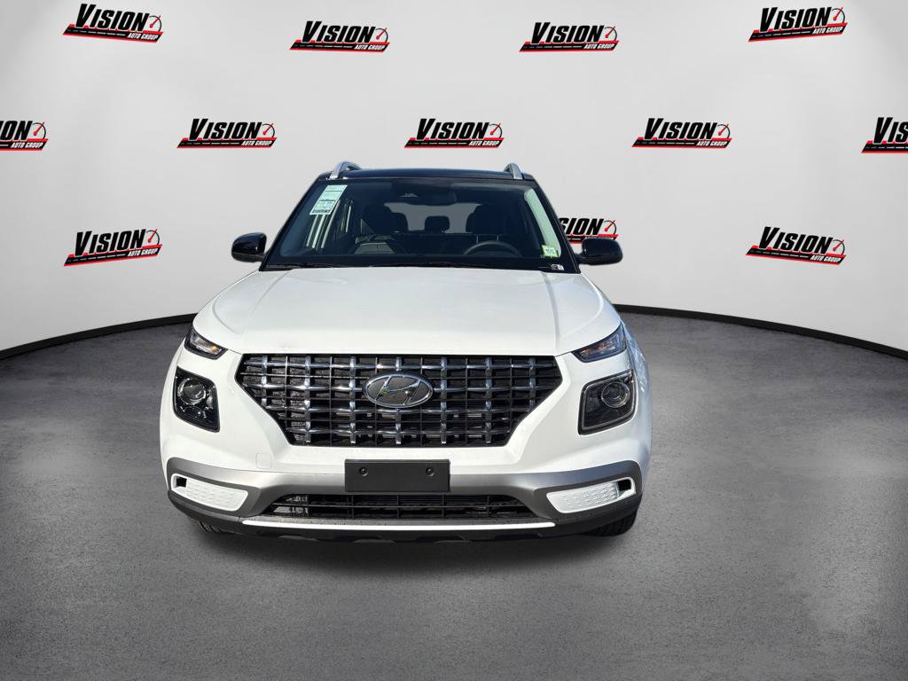New 2026 Hyundai Venue SEL FWD image 2