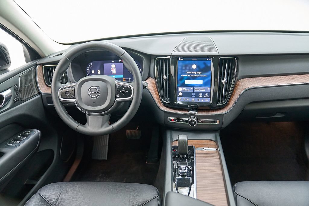 Certified 2024 Volvo XC60 T8 Plus AWD/4WD image 25