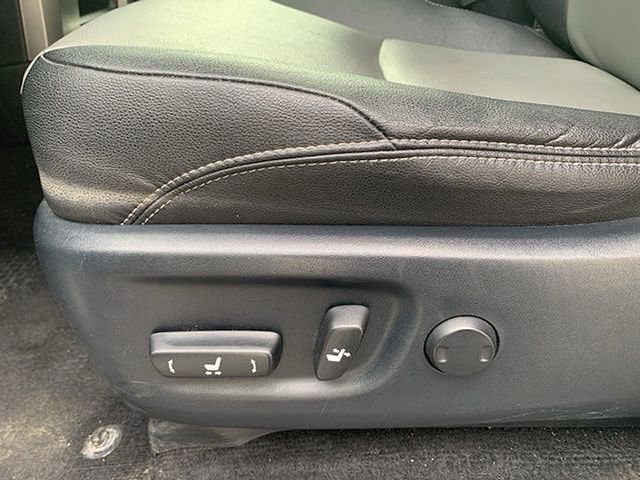 Used 2018 Toyota 4Runner SR5 Premium image 22