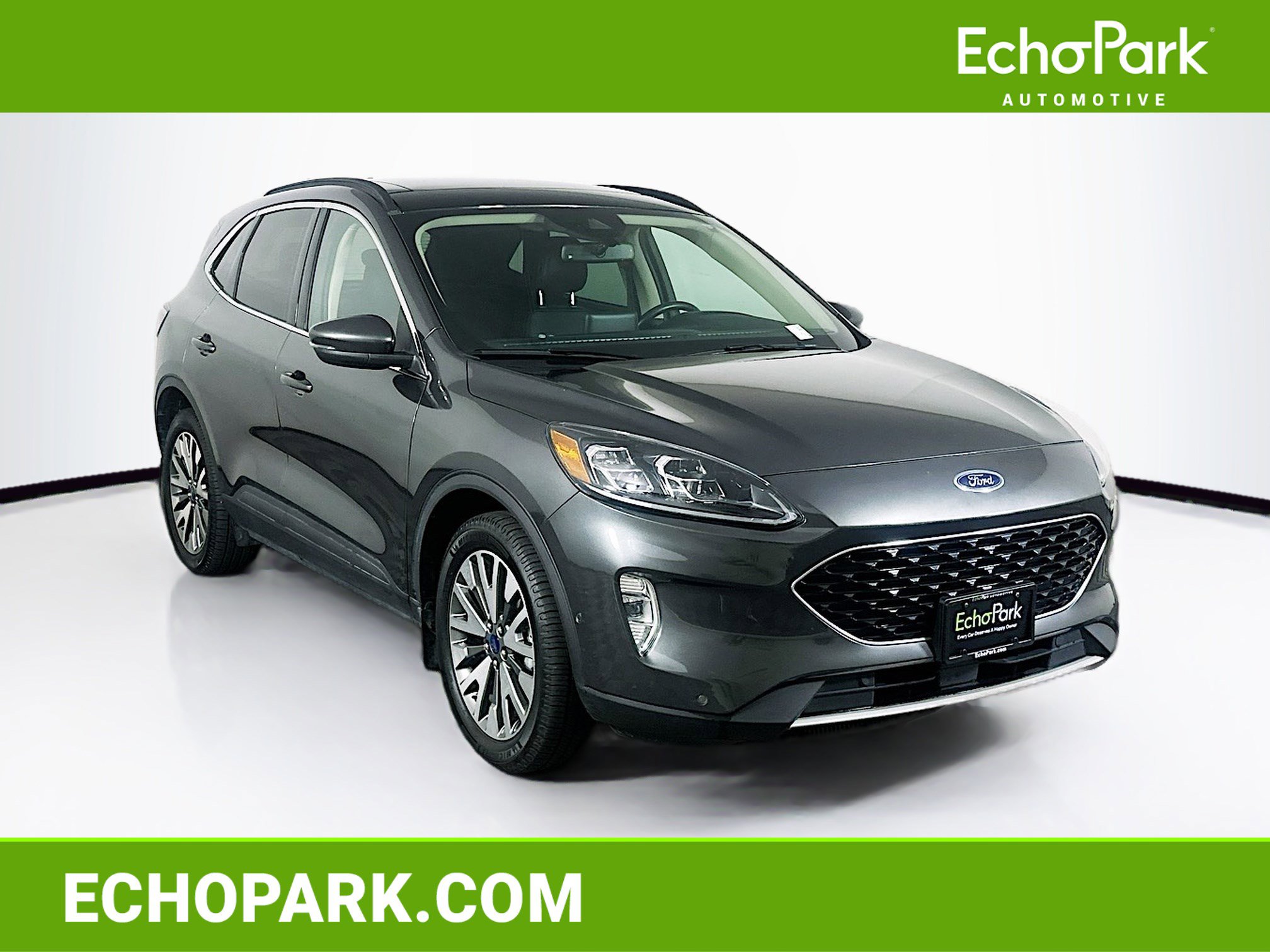 Used 2020 Ford Escape Titanium AWD/4WD image 1
