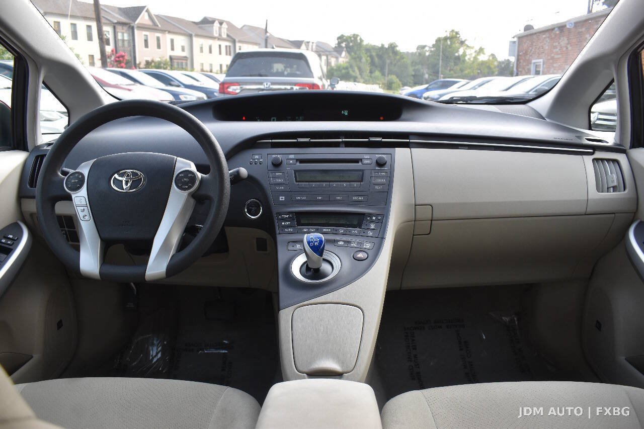 Used 2011 Toyota Prius Three FWD image 18