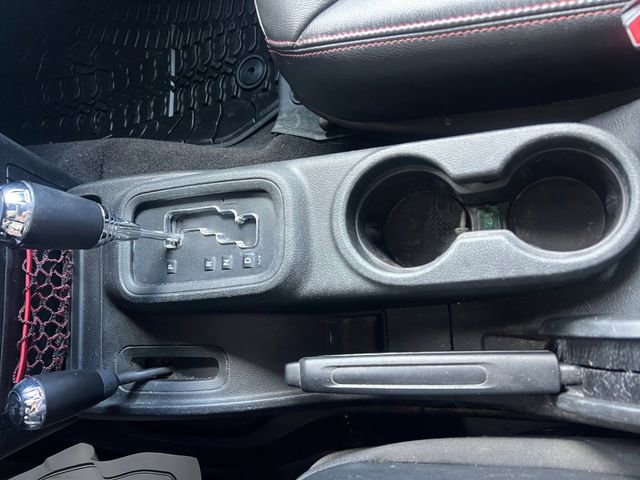 Used 2017 Jeep Wrangler Unlimited Rubicon image 11