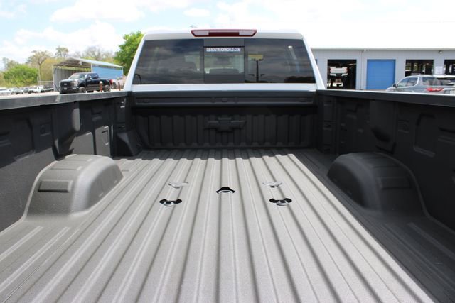 Used 2025 Chevrolet Silverado 3500 LT image 10