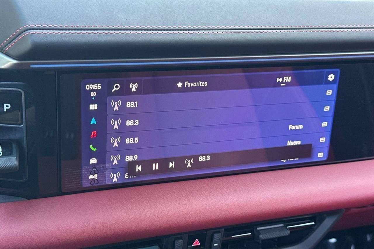 New 2025 Porsche Macan 4S Electric image 77