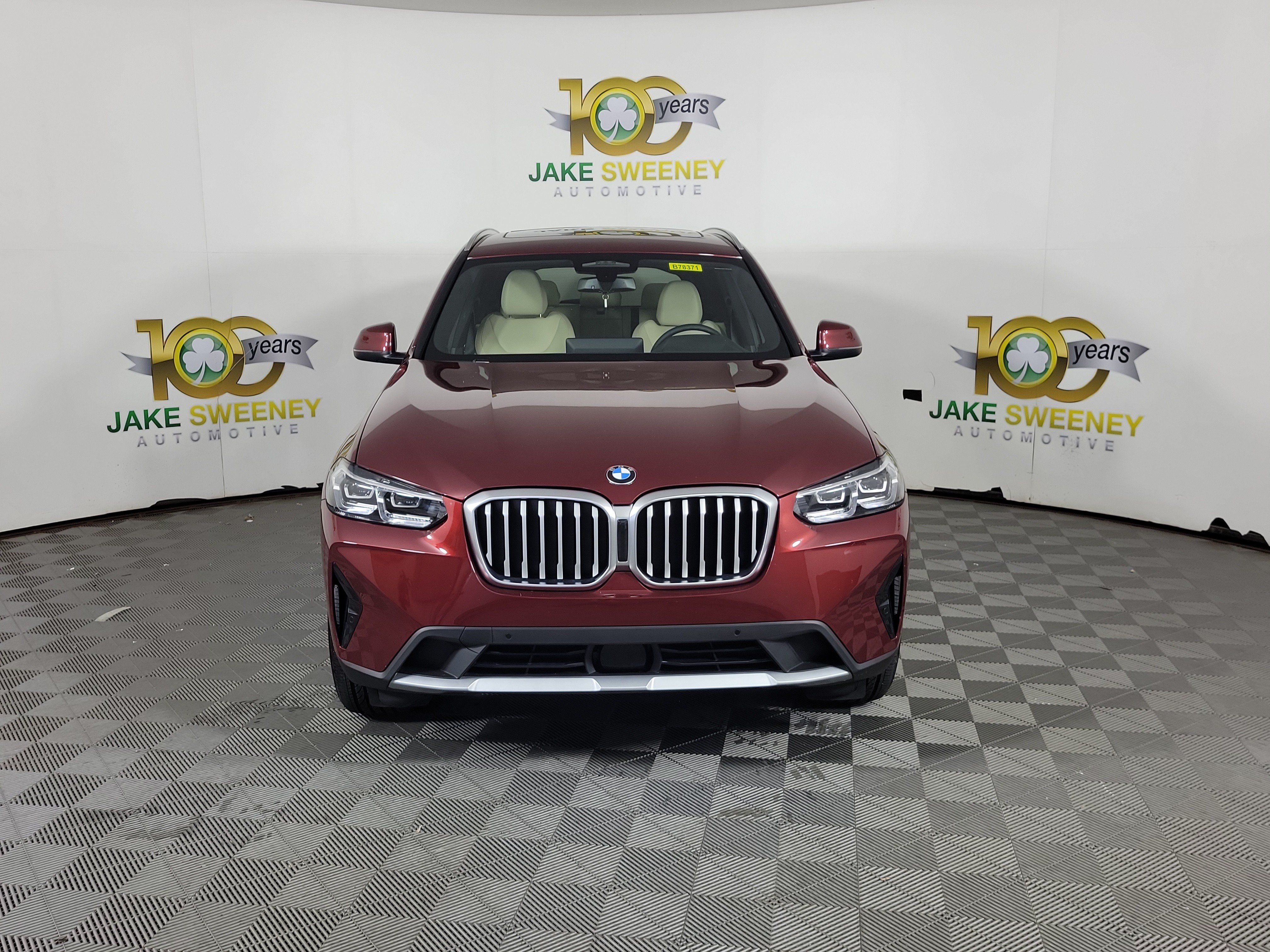 Certified 2024 BMW X3 sDrive30i w/ Premium Package RWD image 2