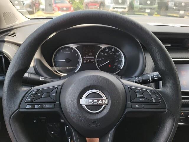 New 2025 Nissan Kicks Play S w/ Interior Electronics Package image 7