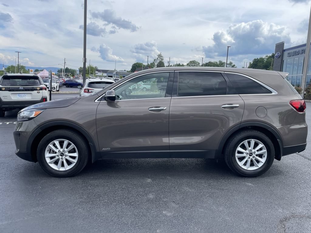Used 2019 Kia Sorento AWD image 3