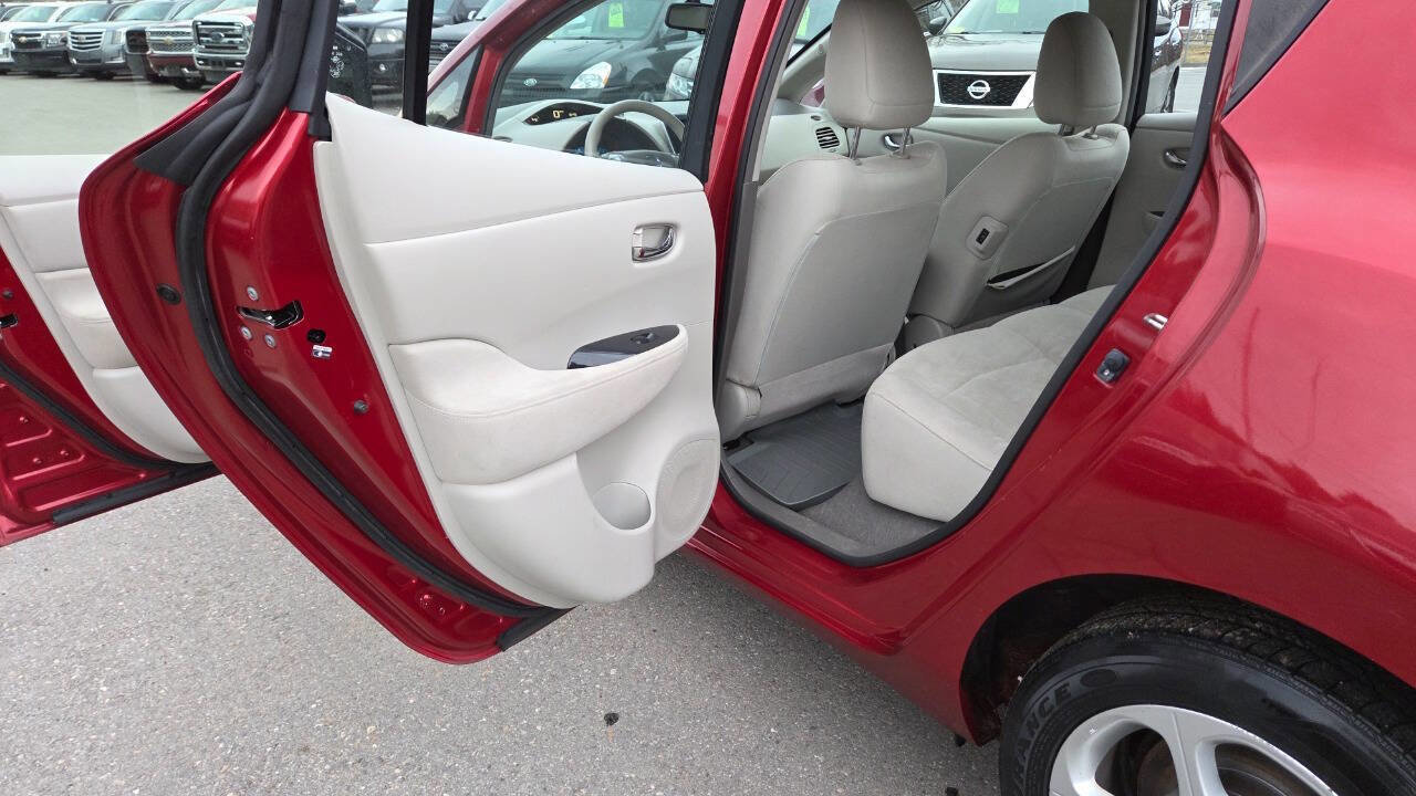 Used 2012 Nissan Leaf SV image 25