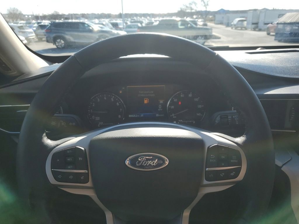 Used 2021 Ford Explorer XLT w/ Equipment Group 202A image 12