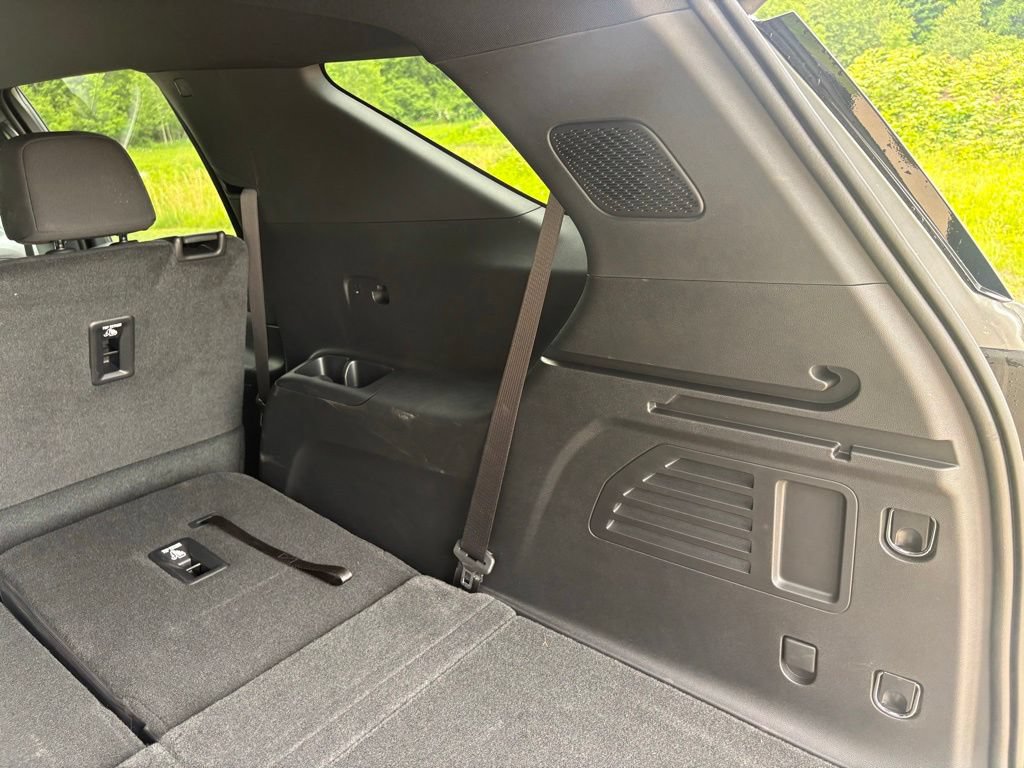New 2026 Chevrolet Traverse LT w/ LPO, Floor Liner Package FWD image 50