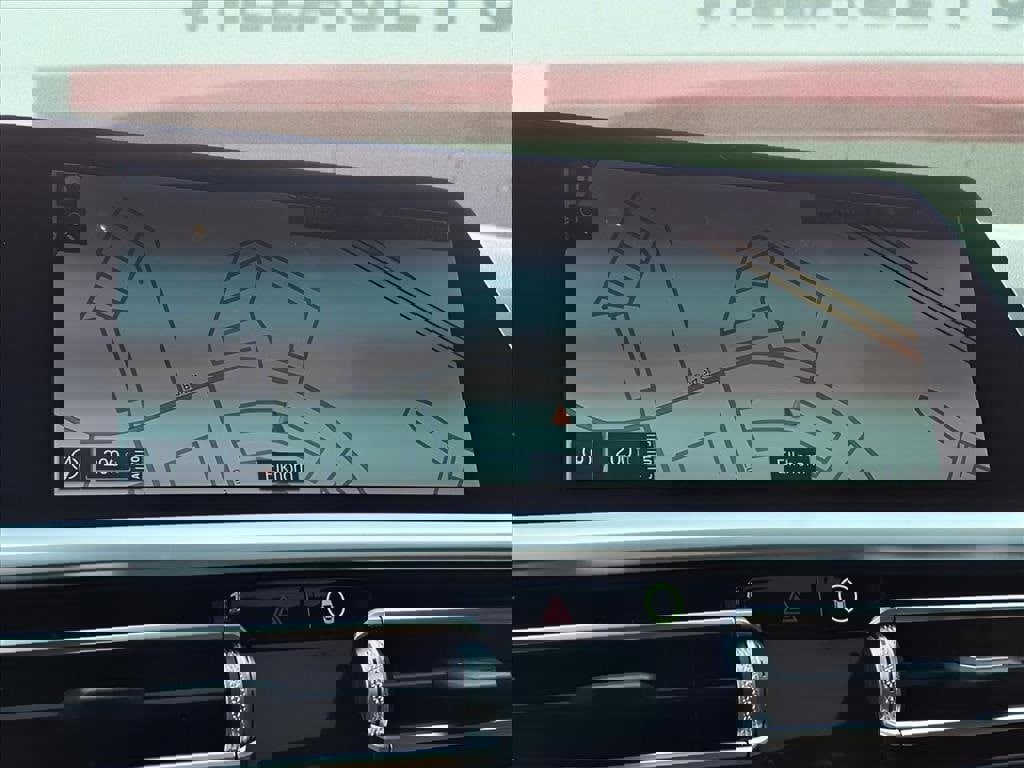 Used 2021 BMW 330i xDrive Sedan w/ Premium Package image 17