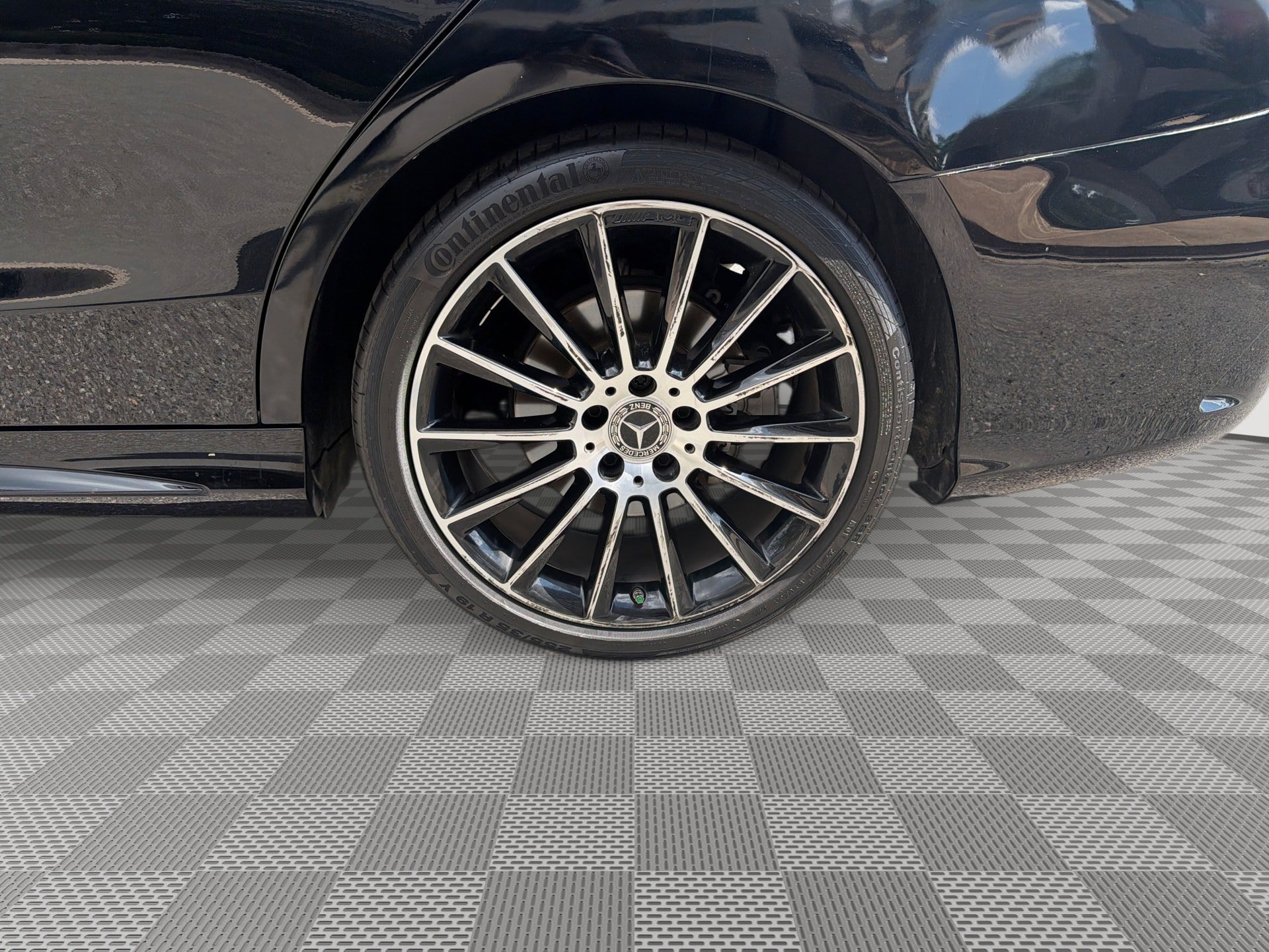 Used 2019 Mercedes-Benz C 300 Sedan image 29