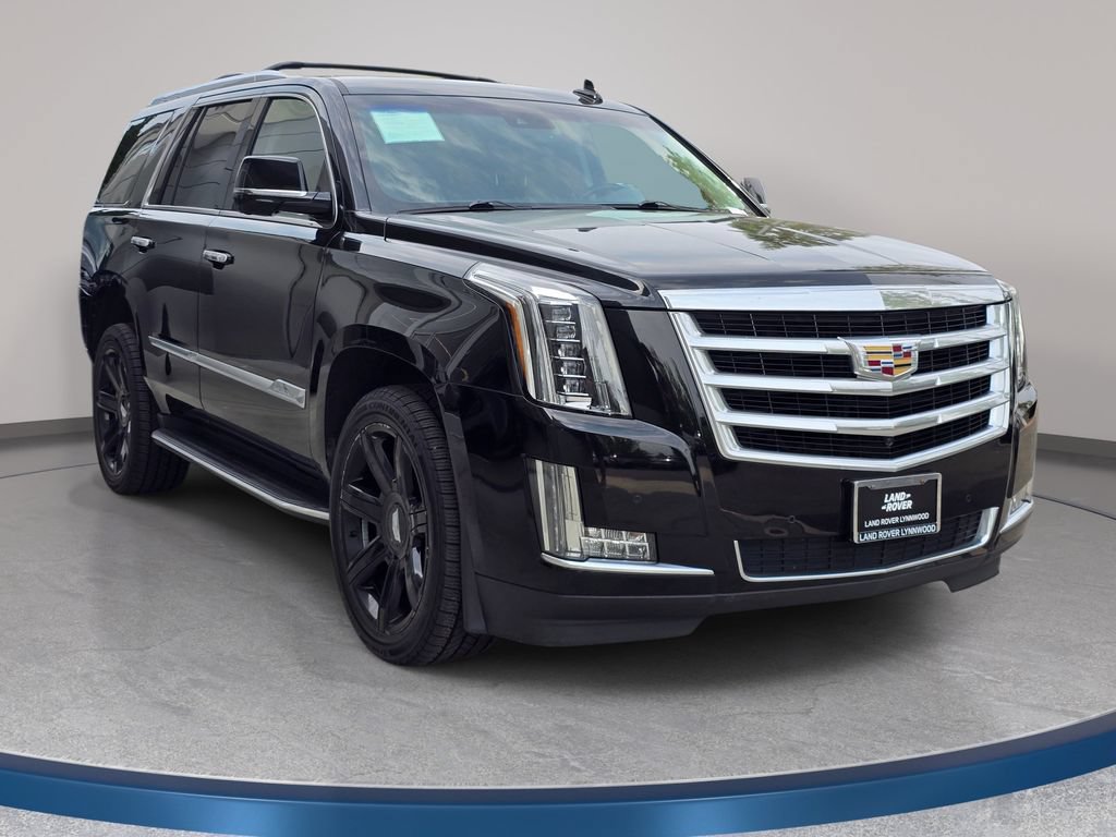 Used 2016 Cadillac Escalade Luxury AWD/4WD image 4
