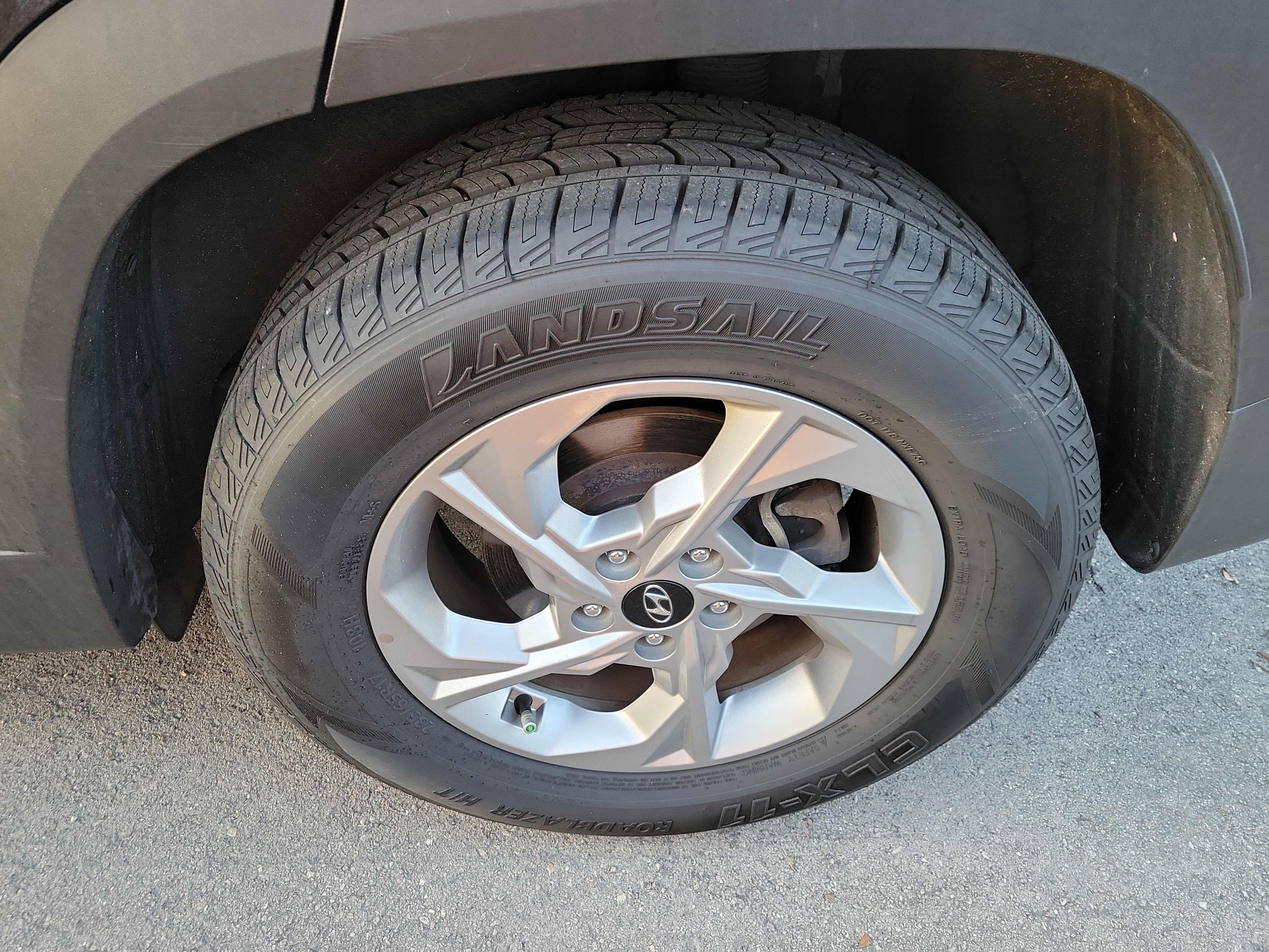 Used 2023 Hyundai Tucson SE image 6