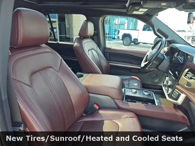 Used 2023 Ford Expedition Max Limited image 35