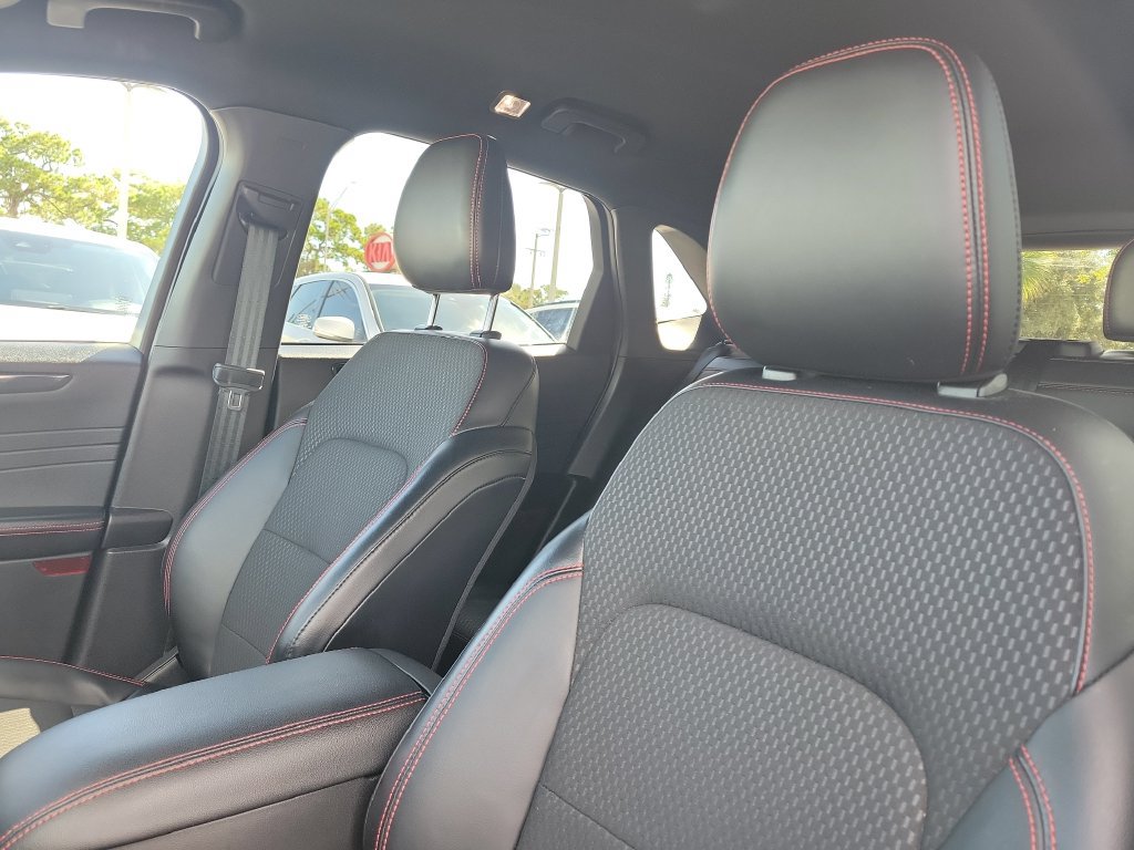 Used 2023 Ford Escape ST-Line w/ Tech Pack #1 AWD/4WD image 23