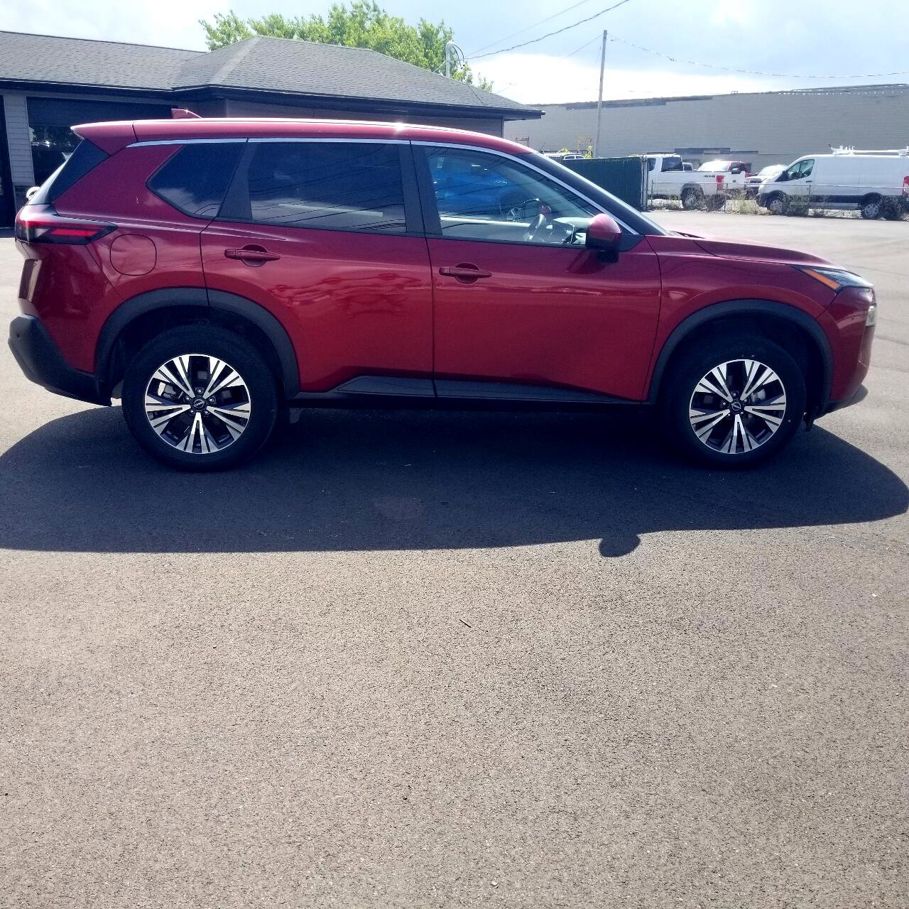 Used 2022 Nissan Rogue SV image 6