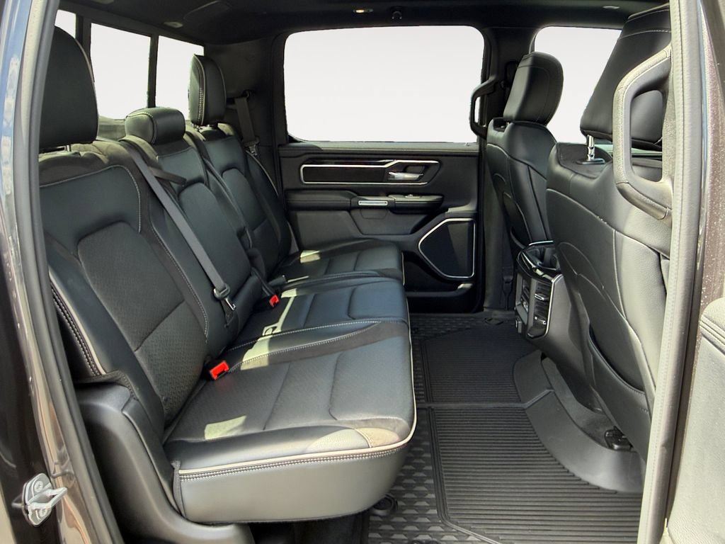 Used 2019 RAM 1500 Laramie AWD/4WD image 24