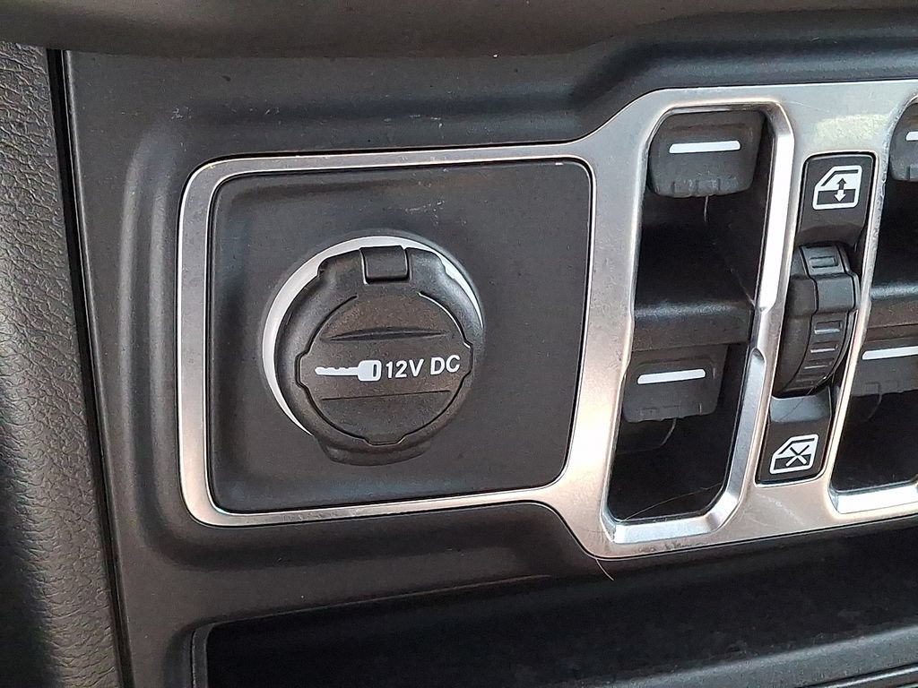 Used 2021 Jeep Gladiator Overland w/ Popular Equipment Package AWD/4WD image 25