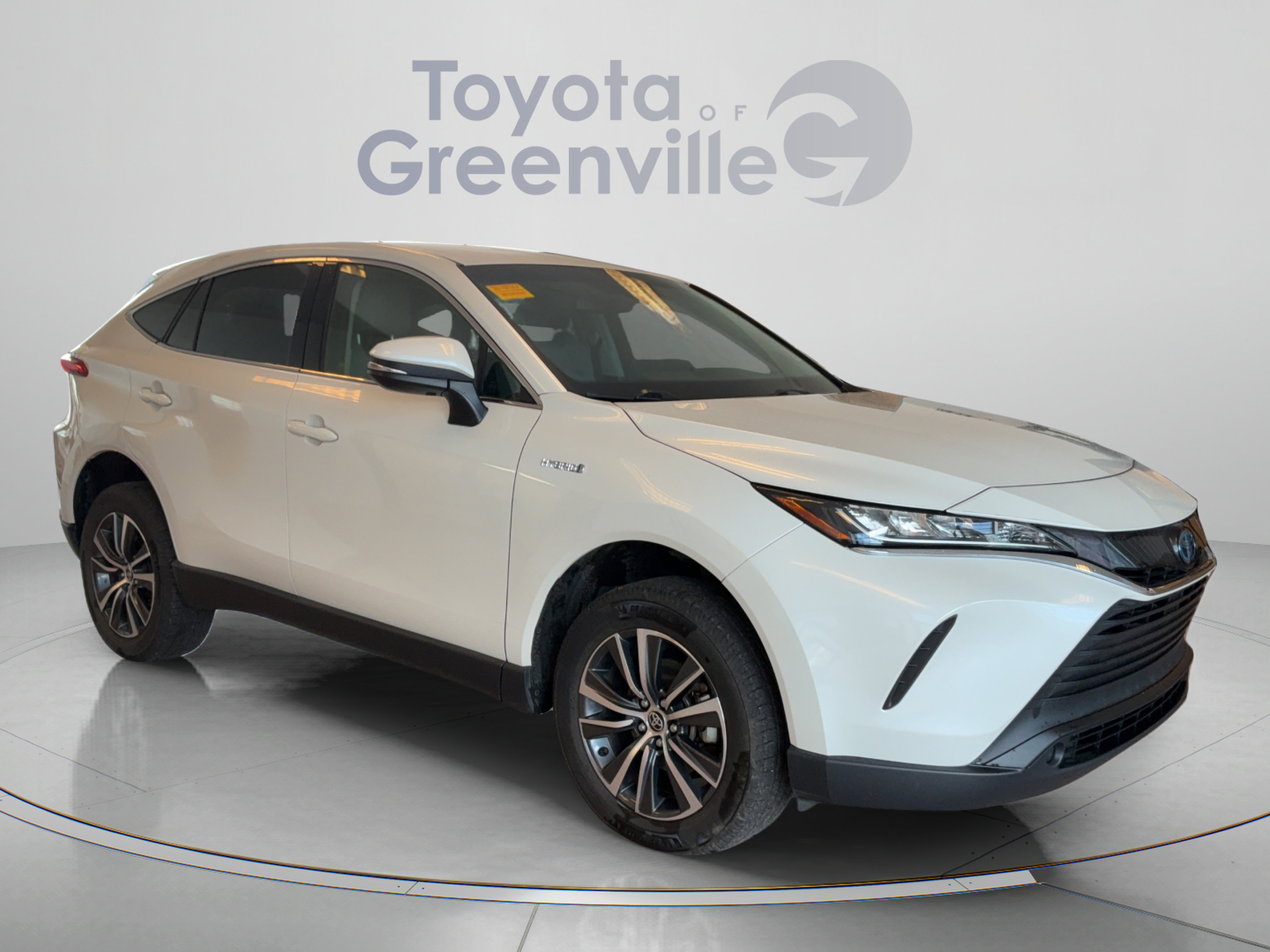 Used 2021 Toyota Venza LE AWD/4WD image 8