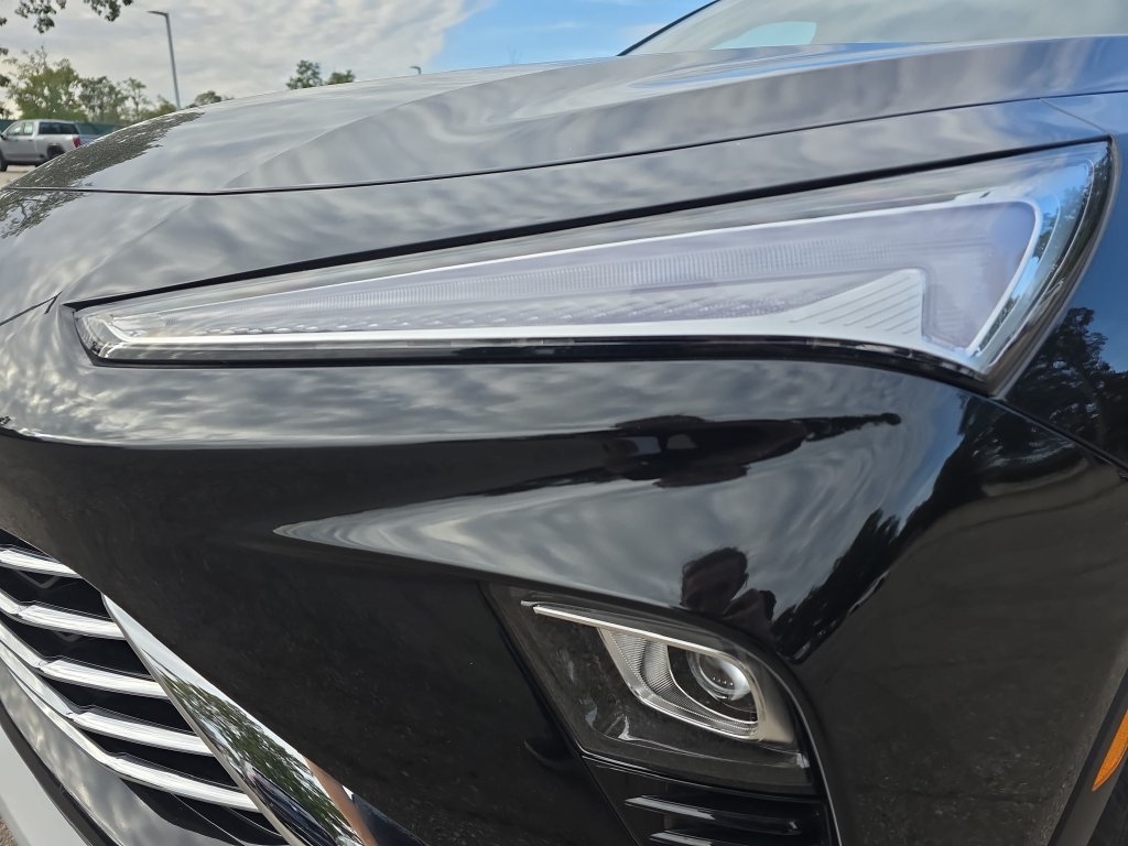 Used 2025 Buick Envista Sport Touring w/ Convenience I Package FWD image 32
