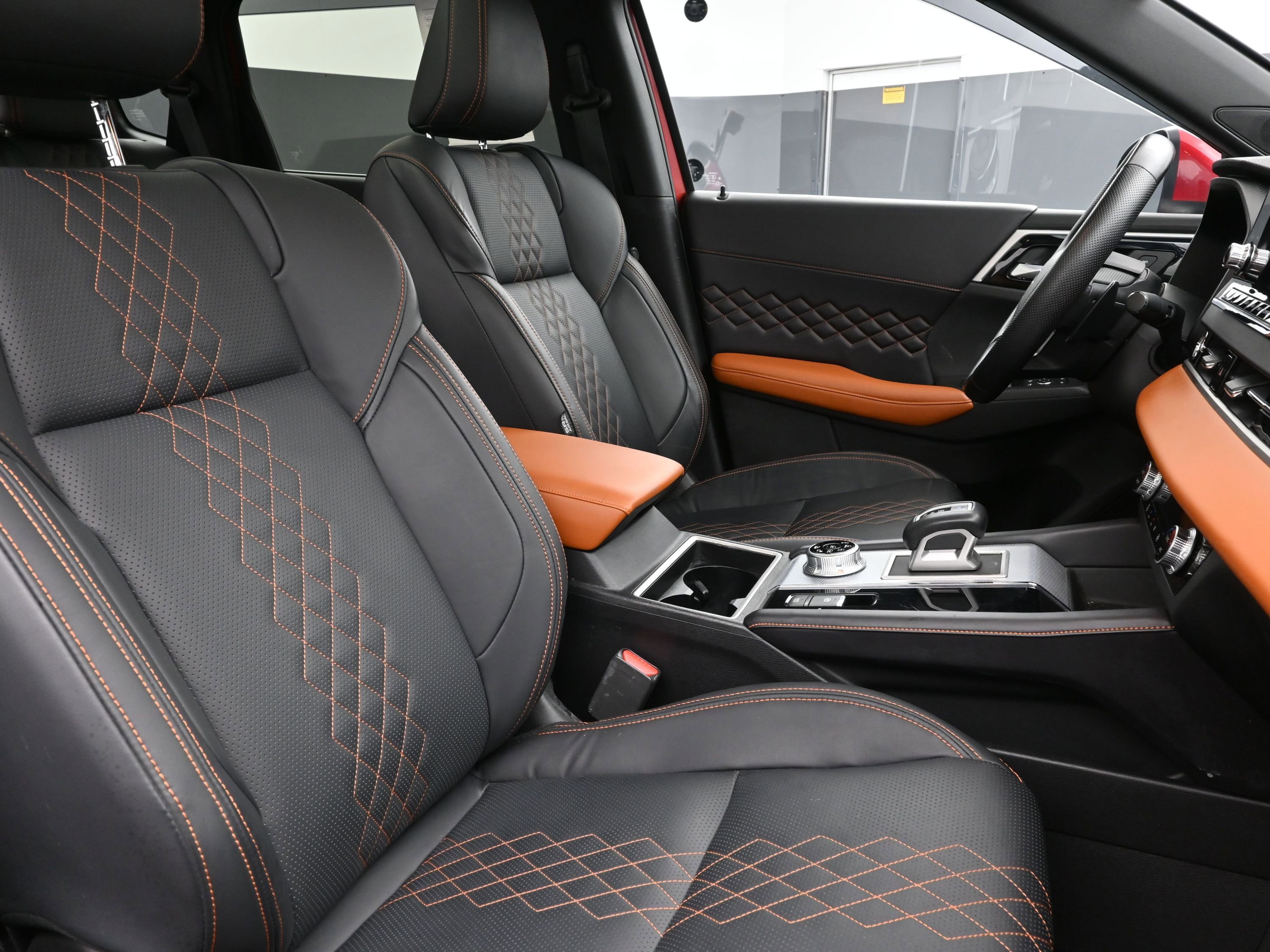 Used 2024 Mitsubishi Outlander SEL image 27