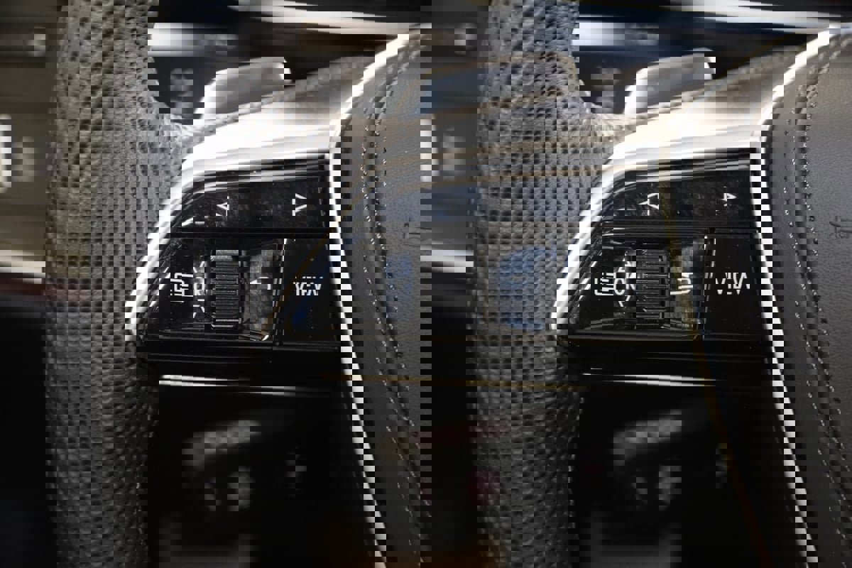 Used 2025 Audi S8 image 69