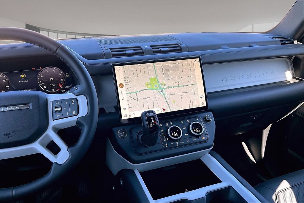 New 2026 Land Rover Defender 110 S AWD/4WD image 6