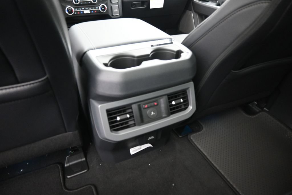 New 2027 Ford F450 Lariat w/ Lariat Ultimate Package AWD/4WD image 22