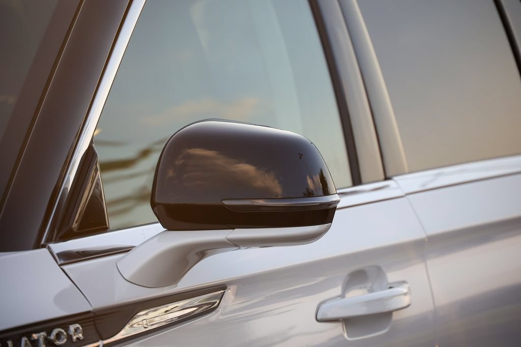 Used 2022 Lincoln Aviator AWD w/ Premium Package image 25